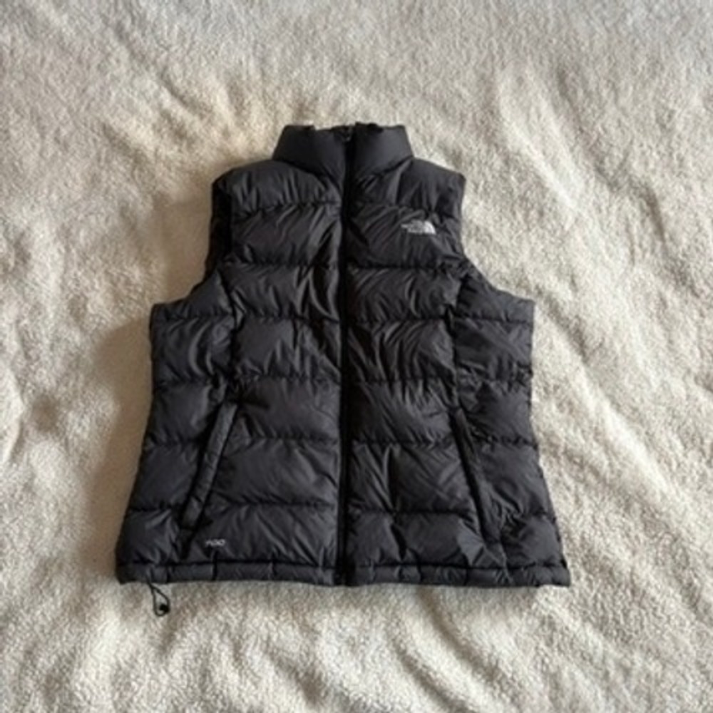 The North Face Women's Large Nuptse 700 Down Puffer Vest Black